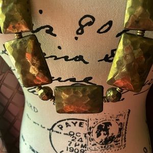 Exquisite hammered gold 16 inch necklace!